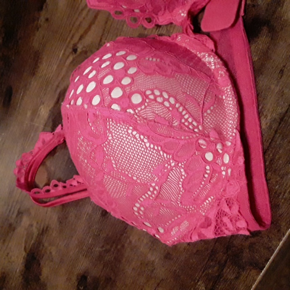 NWOT 34B Victoria's Secret Pink Sexy Padded underwire 2 Push Ups Lace Bra - Picture 2 of 12